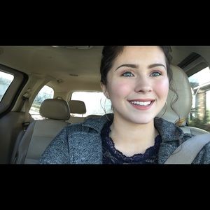 Meet your Posher, Keli